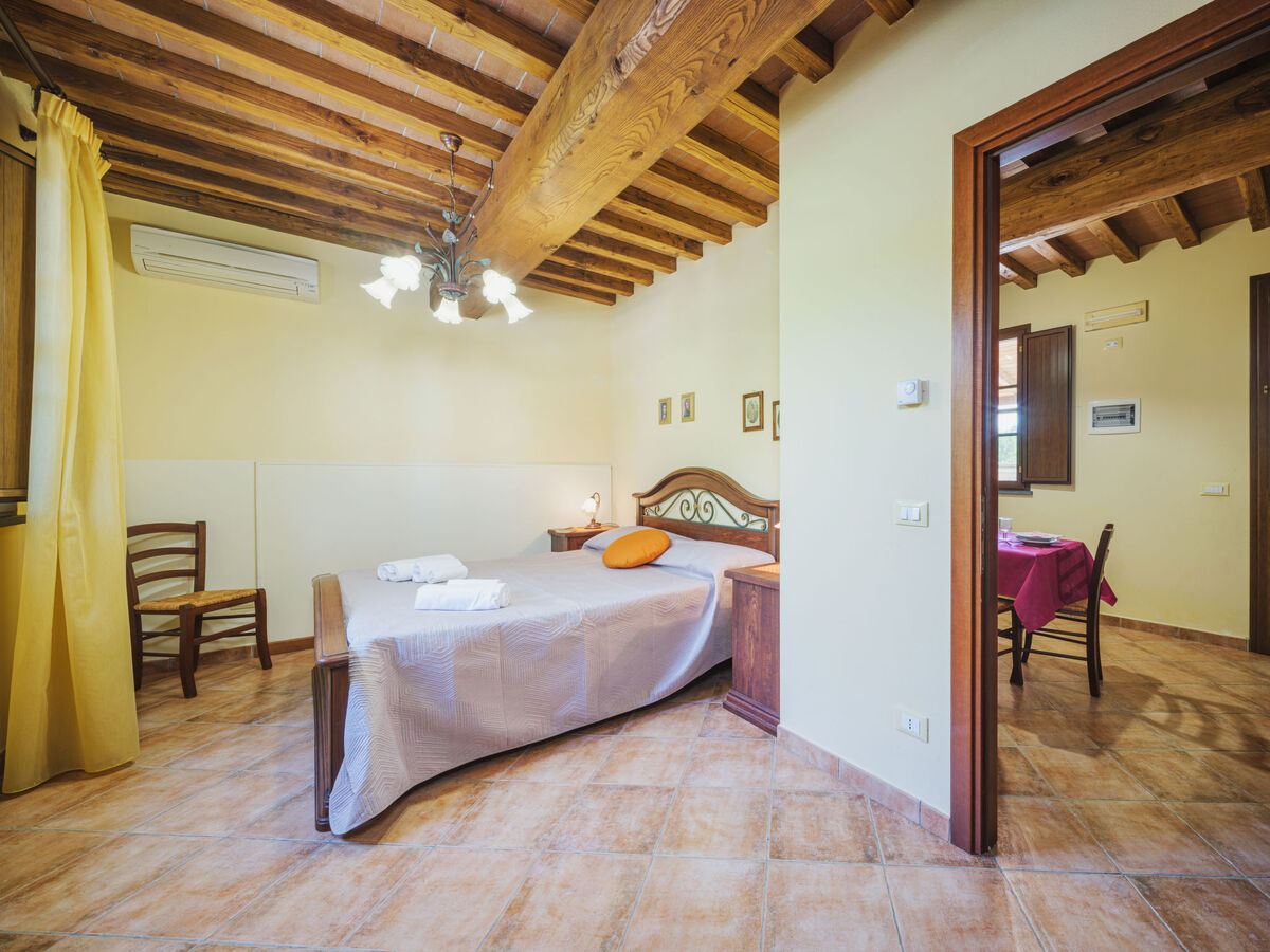Appartement Ponziani à Orentano, piscine et 5000 m² - Photo 22