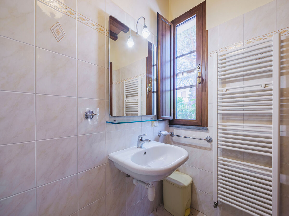 Appartement Ponziani à Orentano, piscine et 5000 m² - Photo 27