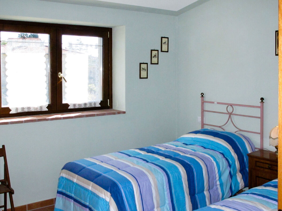 Montechioccioli, maison 6 chambres avec piscine - Photo 17