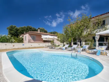 Location appartement de vacances à Trinità d'Agultu