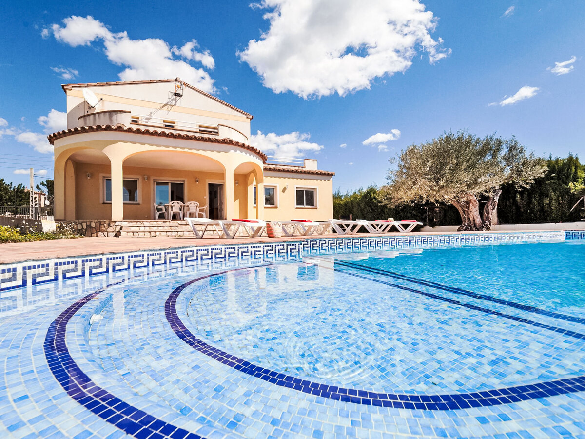 Villa Cala Llenya : 5 chambres, piscine et 1 000 m² - Photo 1