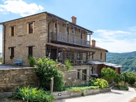 Studio Rosso à Cortemilia, 30 m² sur 2 niveaux : photo 27