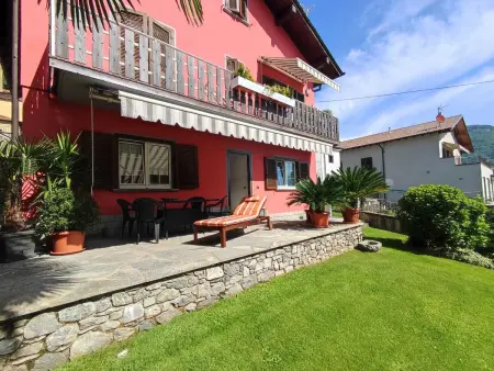 Appartement à Dongo avec grande terrasse, à 700 m du lac : photo 2