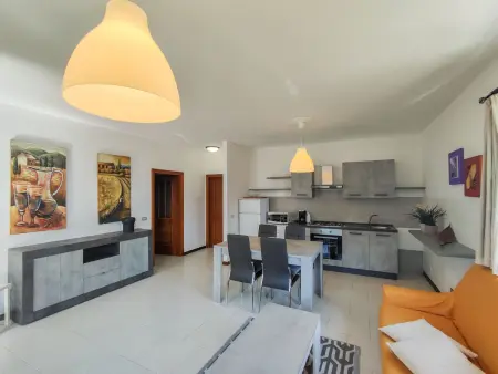 Appartement à Dongo avec grande terrasse, à 700 m du lac : photo 4