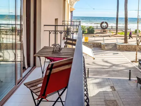 Primer de Maig - Apt 46 m² vue mer à Sitges : photo 12