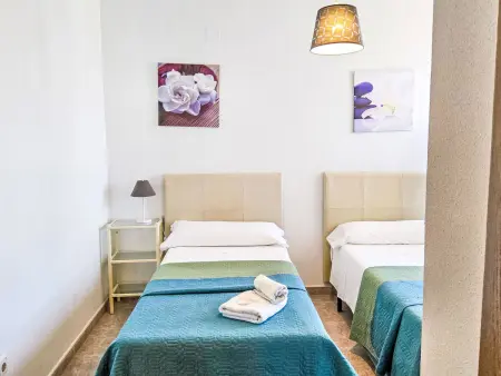 Appartement Urbaeuropa, vue mer à 100 m de la plage - Photo 5