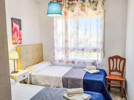 Appartement Urbaeuropa, vue mer à 100 m de la plage - Photo 7