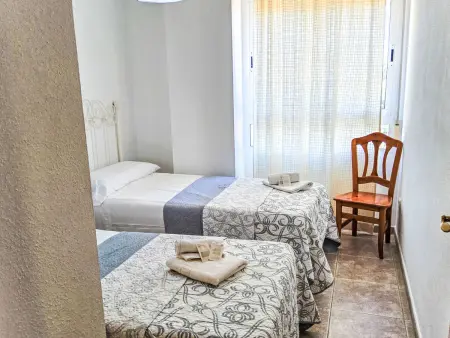 Appartement Urbaeuropa, vue mer à 100 m de la plage - Photo 8