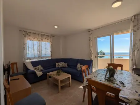 Appartement Urbaeuropa, vue mer à 100 m de la plage - Photo 12