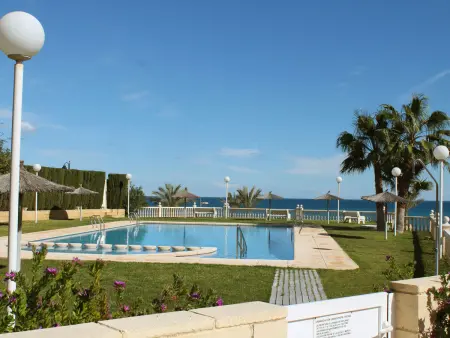Appartement Urbaeuropa, vue mer à 100 m de la plage - Photo 18