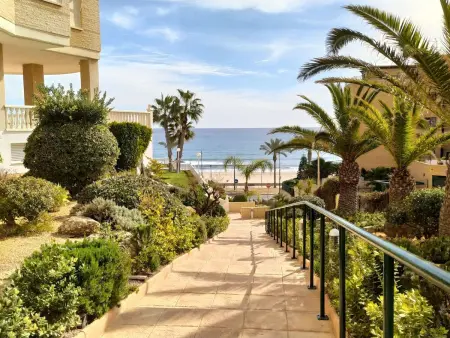 Appartement Urbaeuropa, vue mer à 100 m de la plage - Photo 23
