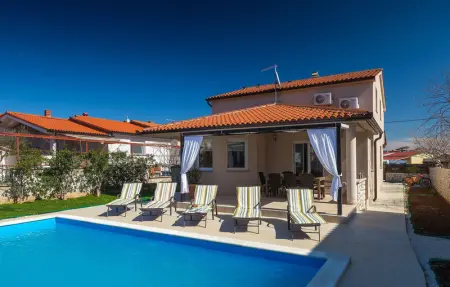 Location maison de vacances à Pula