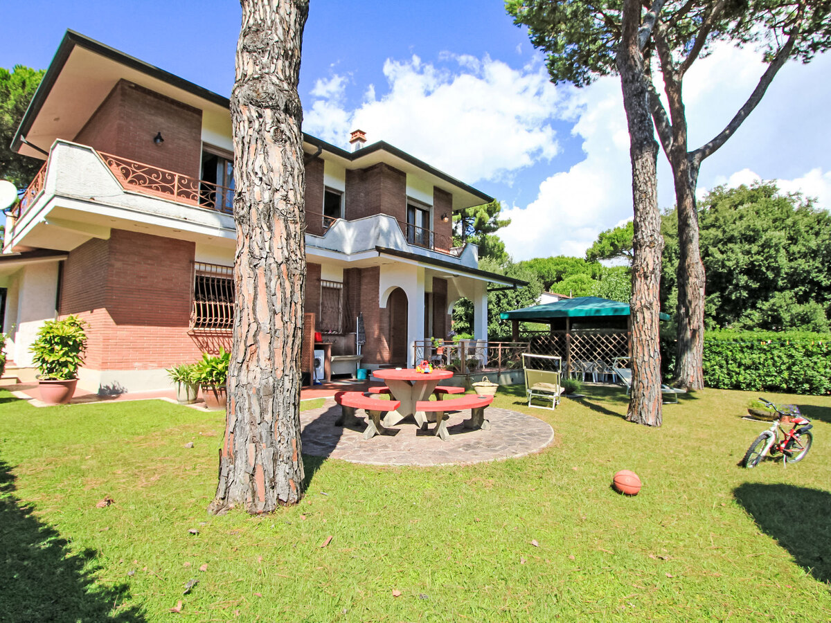 Villa Marcella à Forte dei Marmi, 650 m de la mer - Photo 2