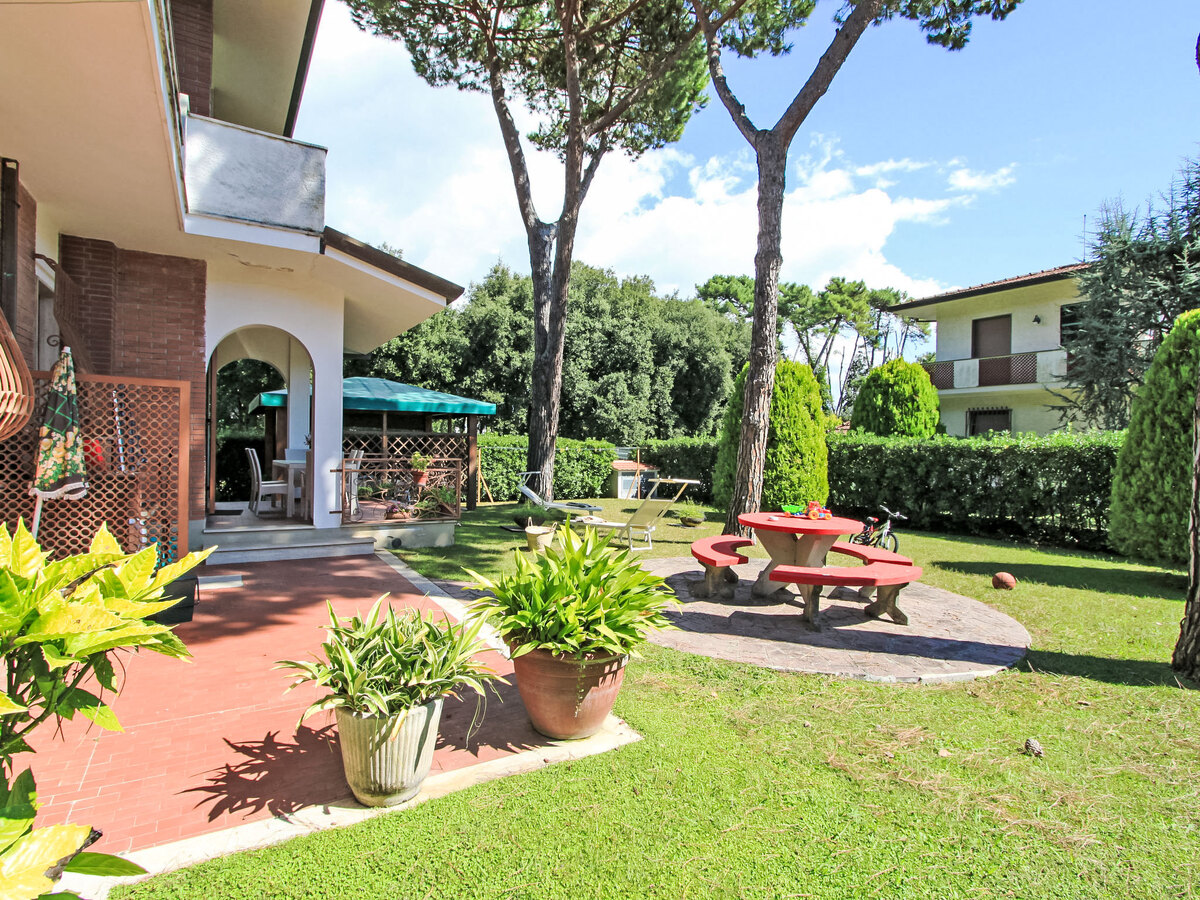 Villa Marcella à Forte dei Marmi, 650 m de la mer - Photo 4