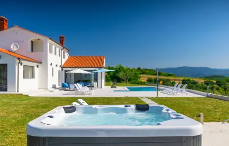 Location maison de vacances à Buzet