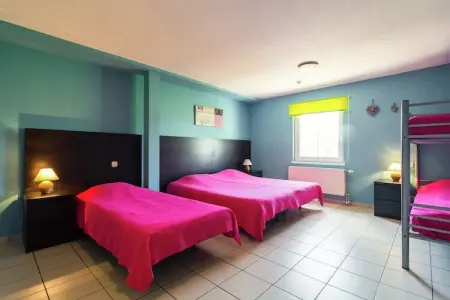 Le Gîte Familial : maison 32 personnes à Mellier : photo 4