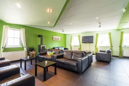 Le Gîte Familial : maison 32 personnes à Mellier : photo 8