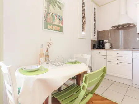 Appartement avec balcon sud au centre de Nice, près de la mer : photo 3