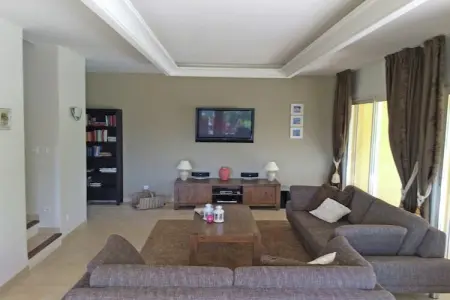 Villa Aramis, Villa à Le Muy avec piscine et lac - Photo 9