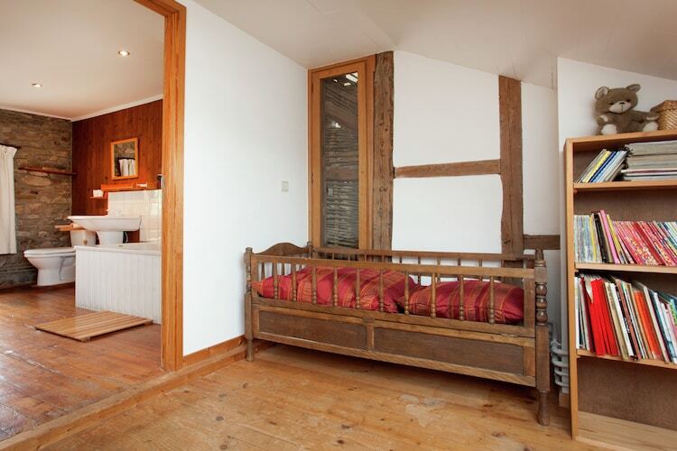 Li Saboti : maison 4 chambres à Roumont, 100 m de la forêt - Photo 9