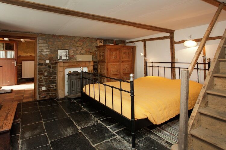 Li Saboti : maison 4 chambres à Roumont, 100 m de la forêt - Photo 14