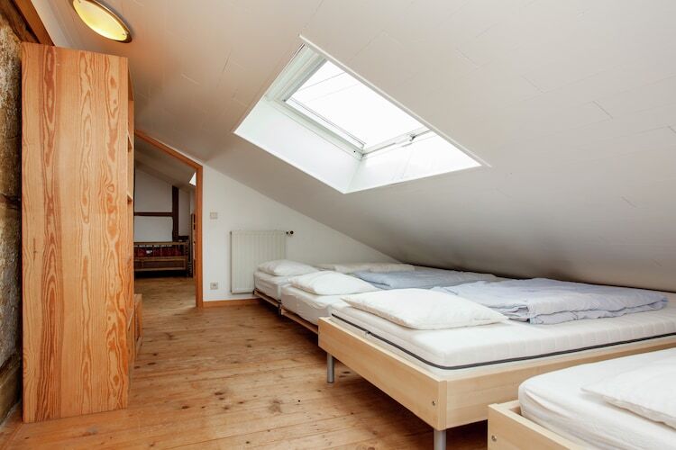 Li Saboti : maison 4 chambres à Roumont, 100 m de la forêt - Photo 15