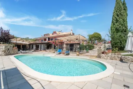 Location villa à Monterotondo