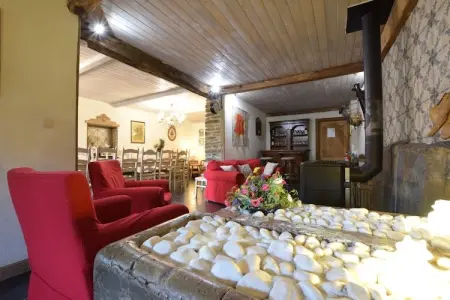 Le Sart, maison 7 chambres pour 15 personnes à Jehonville : photo 2