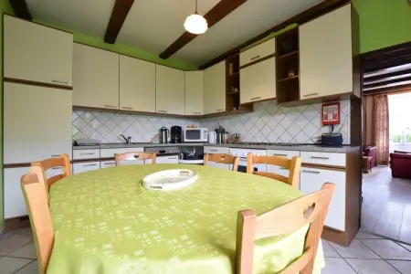 Le Sart, maison 7 chambres pour 15 personnes à Jehonville : photo 5
