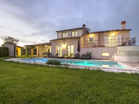 Villa Vela : maison avec piscine privée à Pula : photo 13