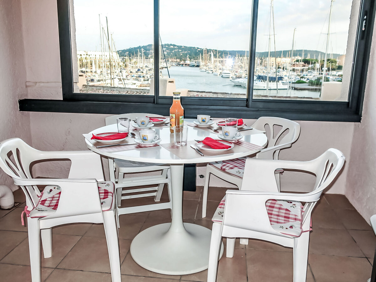 Les Cascadelles - Apt 2p Cogolin, vue port - Photo 3