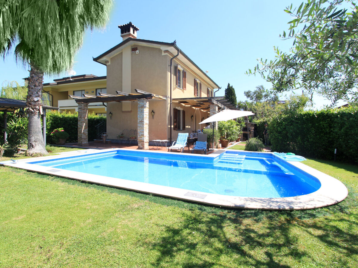 Villa Roberto avec piscine à Forte dei Marmi - Photo 2