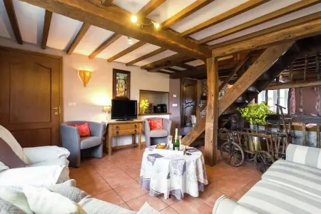 Maison Aremberg à Gimnée, 5 chambres pour 9 personnes : photo 17