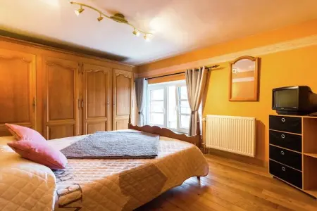 Maison Aremberg à Gimnée, 5 chambres pour 9 personnes : photo 18
