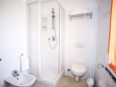 De Luxe Plus, Location Maison 5 personnes à Castiglione della Pescaia - Photo 10