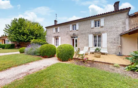 Location maison de vacances à Ligné