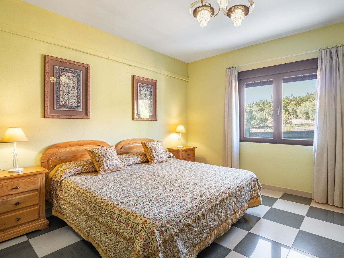 Villa El Balcon – vue panoramique sur Baena, sport et piscine - Photo 12