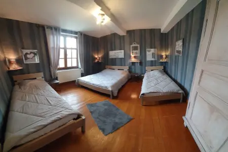 Maison Gimnée : 8 personnes, jardin et jeux : photo 3