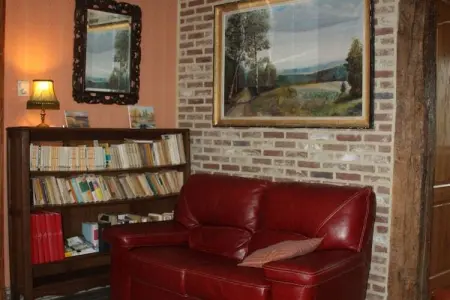 Maison Gimnée : 8 personnes, jardin et jeux : photo 4