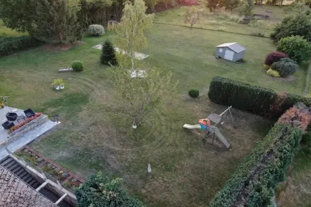 Maison Gimnée : 8 personnes, jardin et jeux : photo 10
