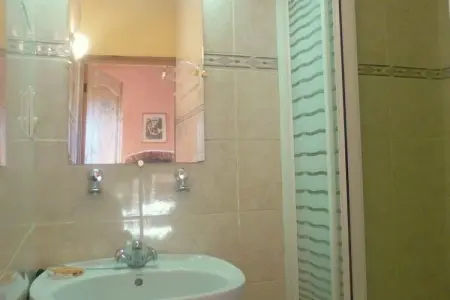 Maison Gimnée : 8 personnes, jardin et jeux : photo 29