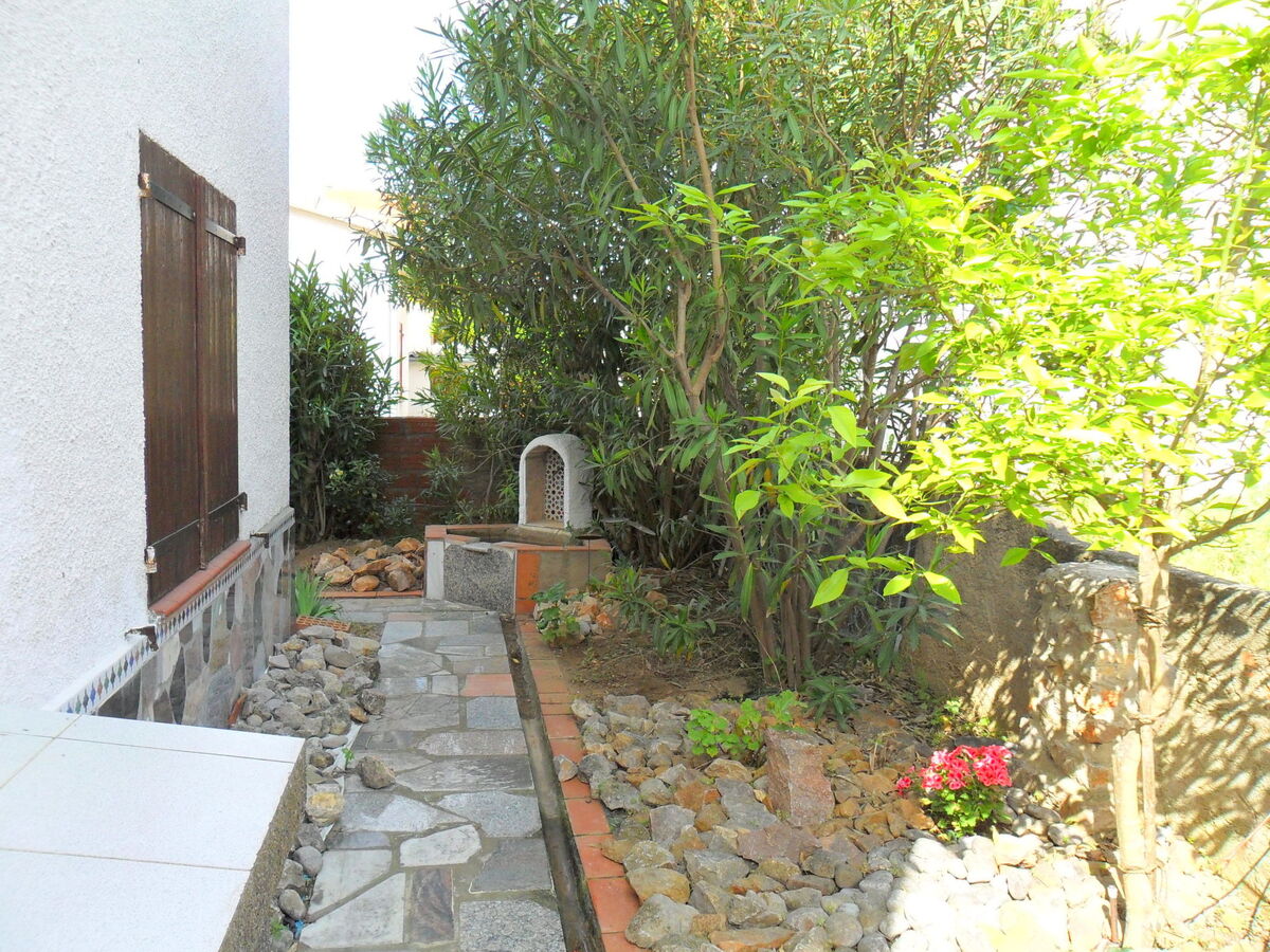 Maison Josiane à L'Escala, 1,1 km de la plage - Photo 10