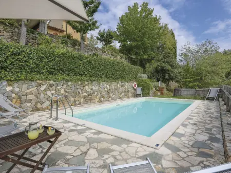 Maestraccio, gîte 9 pers. avec piscine à Buti : photo 2