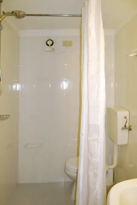 Maison 3 niveaux avec piscine, Villaggio dei Fiori - Photo 11