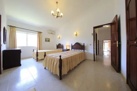 Villa Manuela – 6 pers., piscine privée et golf à Vilamoura : photo 15