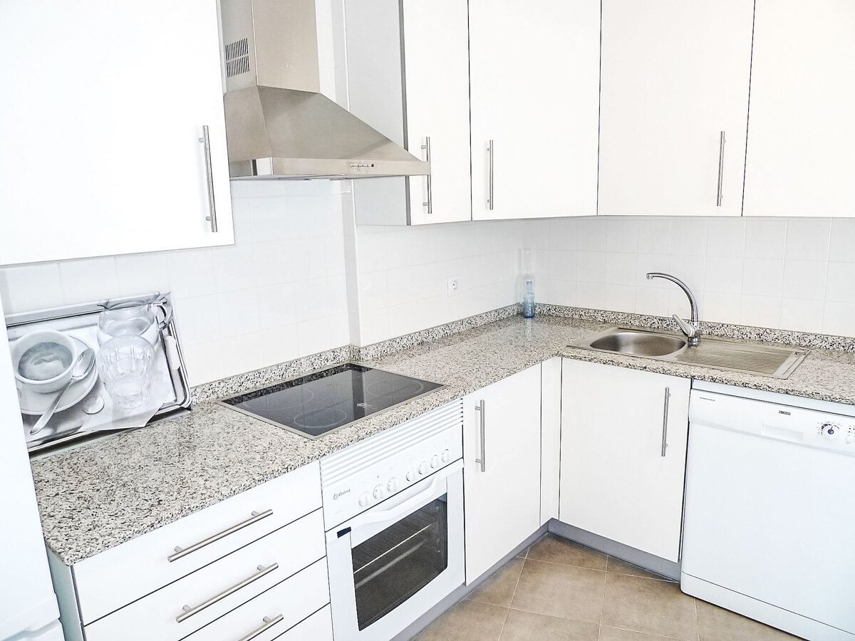 Appartement Marenia – vue mer, à 20 m de la plage - Photo 9