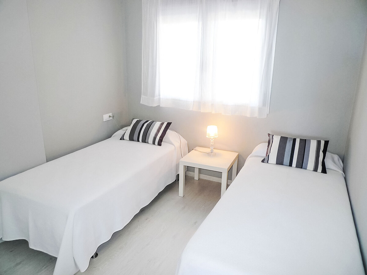 Appartement Marenia – vue mer, à 20 m de la plage - Photo 10