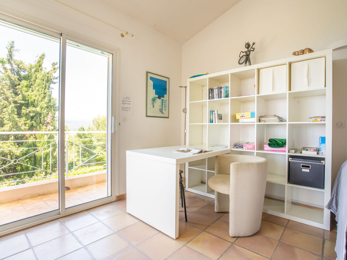 Maison Les Cèdres – vue mer, piscine privée, Saint-Cyr - Photo 7