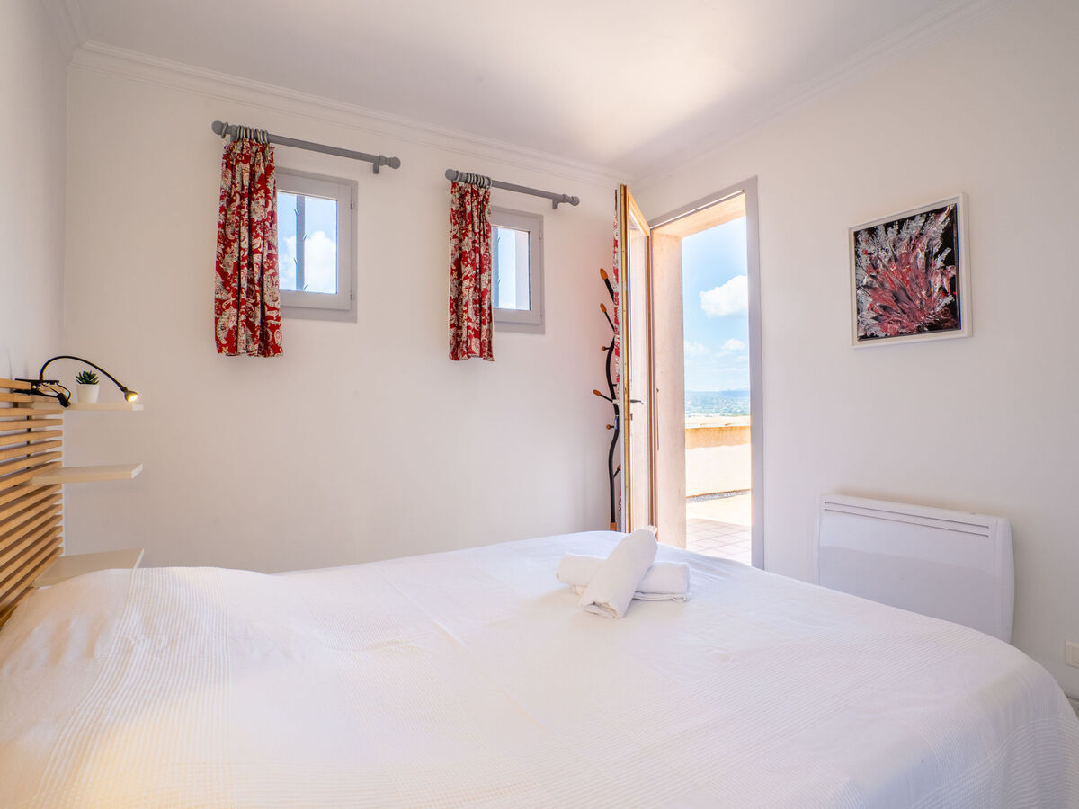 Maison Les Cèdres – vue mer, piscine privée, Saint-Cyr - Photo 16