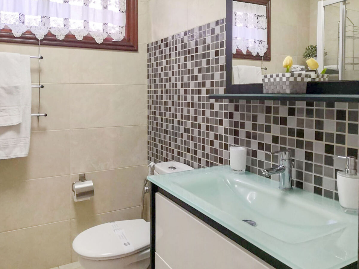 Appartement 2 pièces Radazul avec vue mer et piscine - Photo 24
